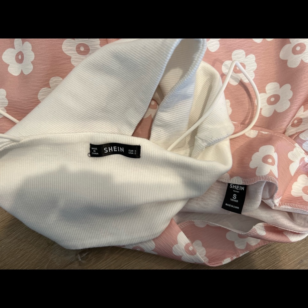 White Cropped Tank and Pink High-waisted Skirt. - Picture 3 of 3